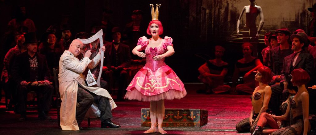 a shot of the stage performance of Offenbach’s Les Contes d’Hoffmann
