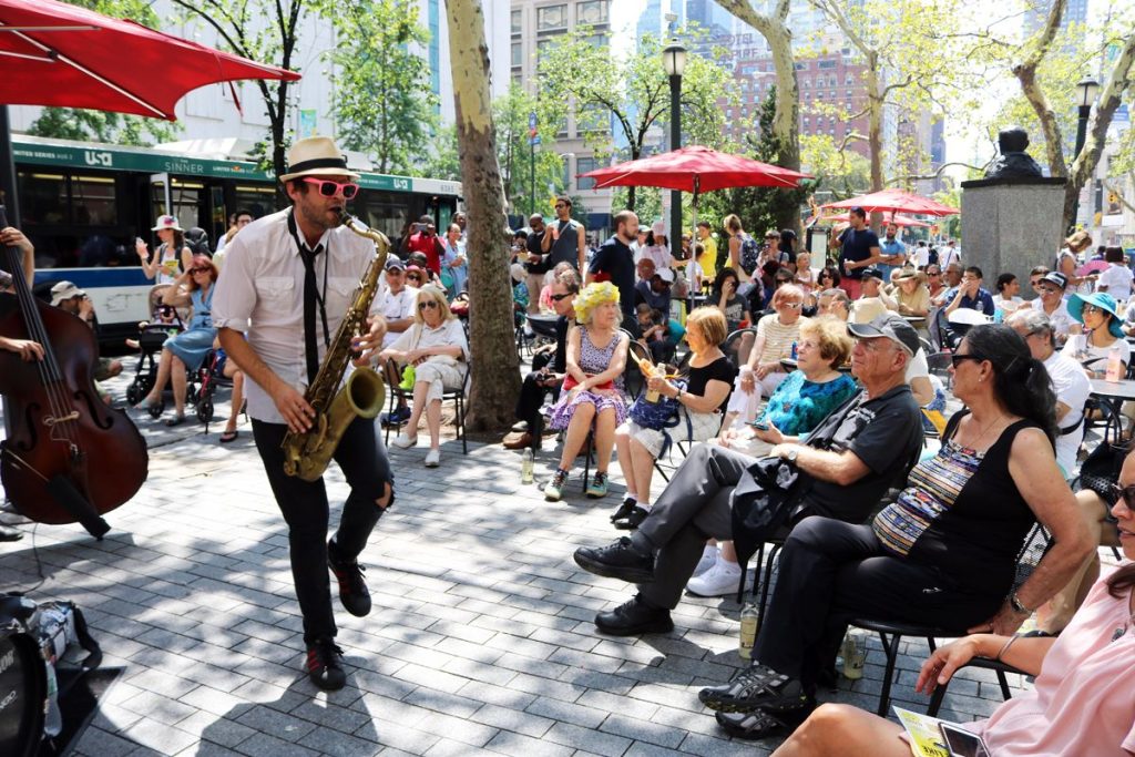 Lunchtime Concerts at Richard Tucker Park