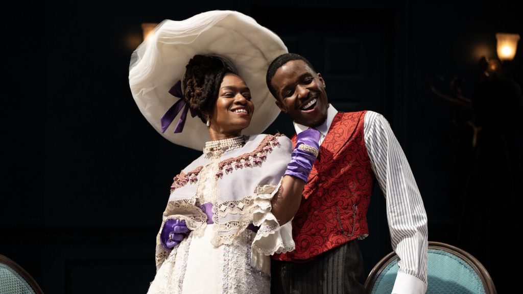 Photo of an actor and actress performing in custume