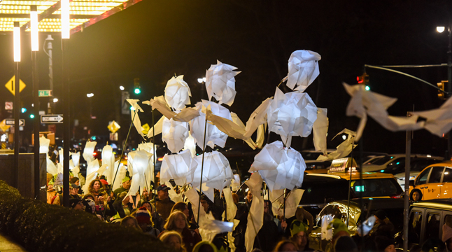 Photo of the Frost Giant puppets at the WinteRamble